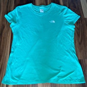 The North Face Woman’s Athletic T-Shirt Size Large. Runs Small